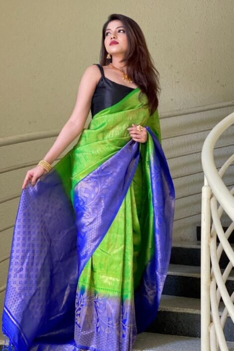 Green Pure Silk Designer Saree-VV105g