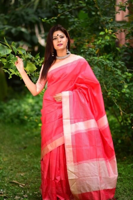 Gajri Banglori Raw silk saree with cream lining-isha01k