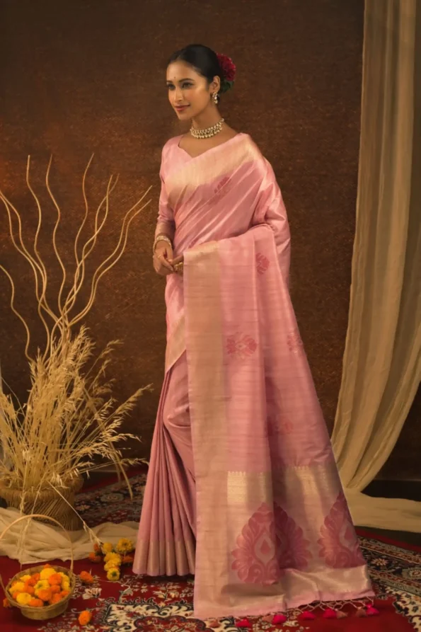 pastel-shade-silk-sarees-ISH01PNa.webp